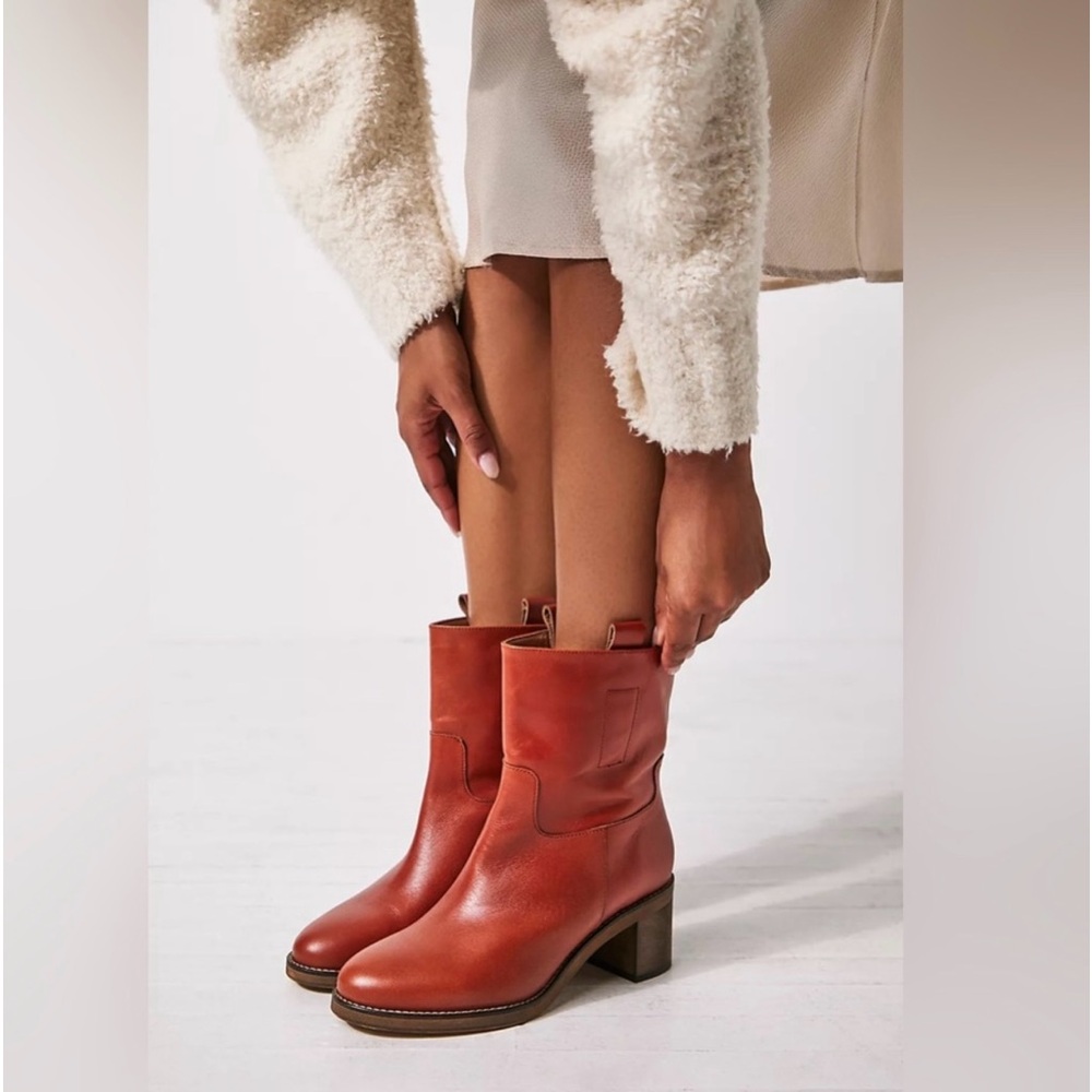 NWOB Free People Tabby Ankle Bootie Tuscan Tan Cognac